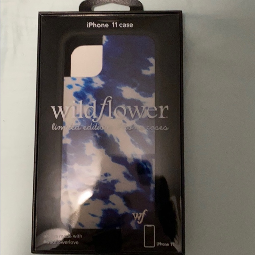 wildflower iphone 11 case BRAND NEW
